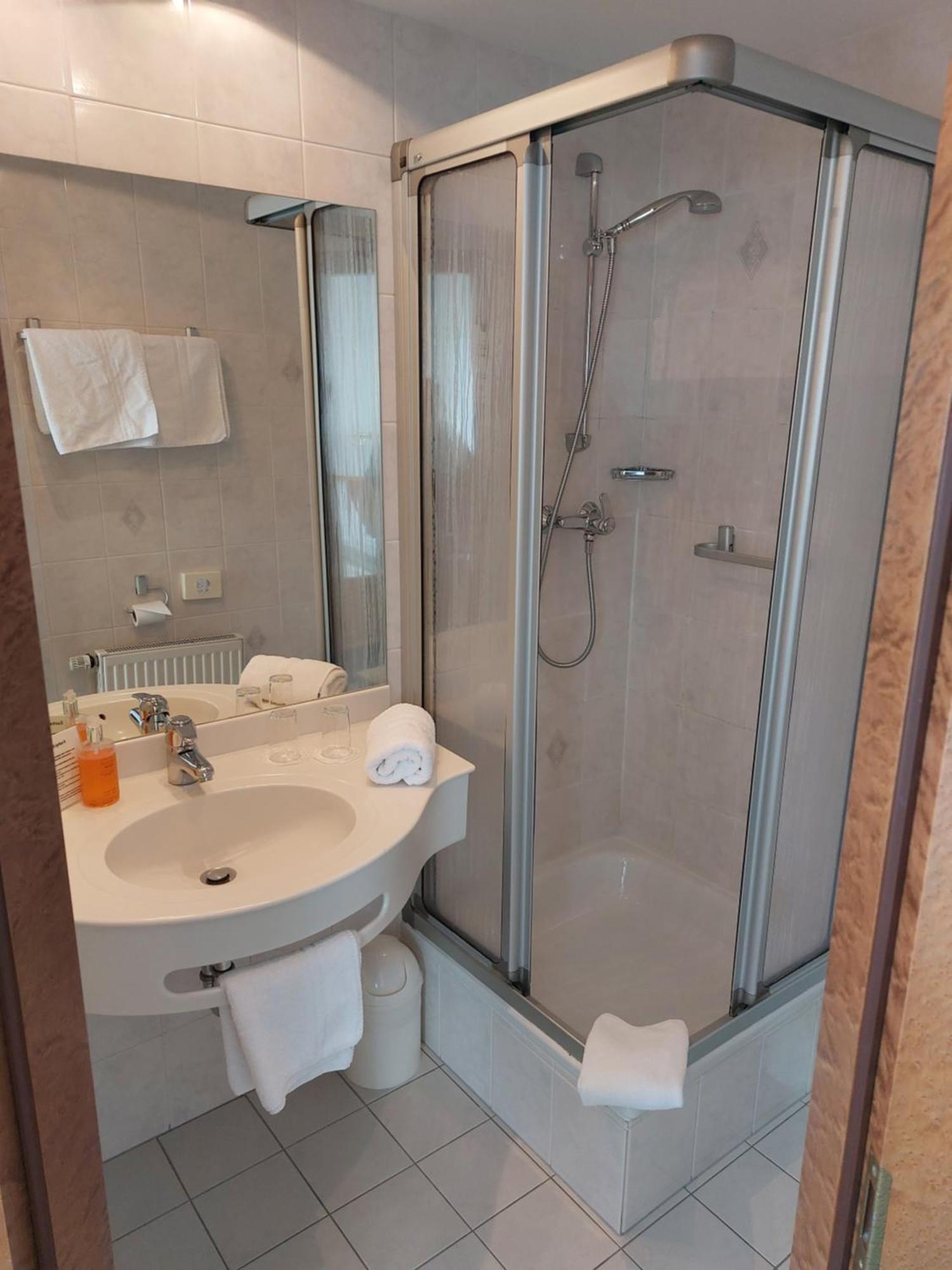 Hotel Zimmermann Filderstadt Ngoại thất bức ảnh