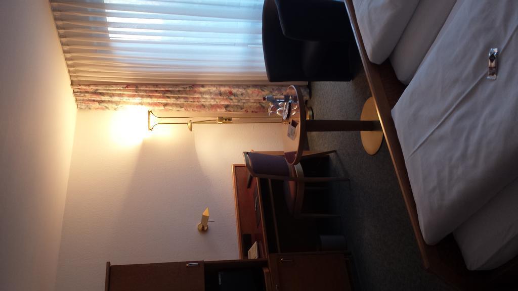 Hotel Zimmermann Filderstadt Ngoại thất bức ảnh